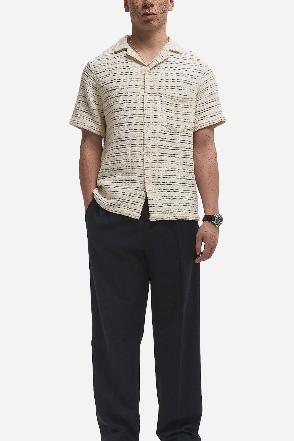 ポルトガルのフランネルはニット（ECRU）をドライブしました