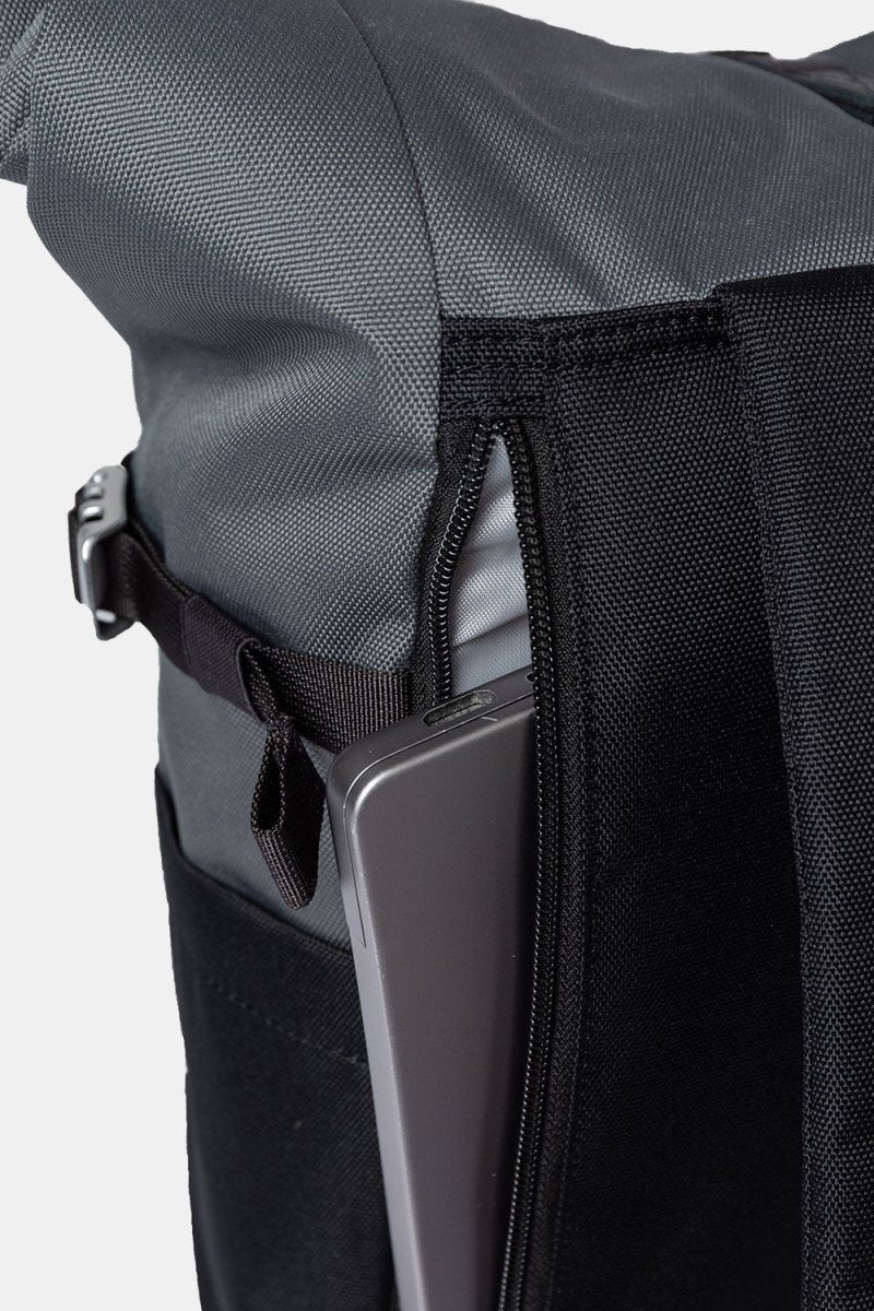 Sandqvist Icon Rolltop Backpack M (Multi Dark) | Bags