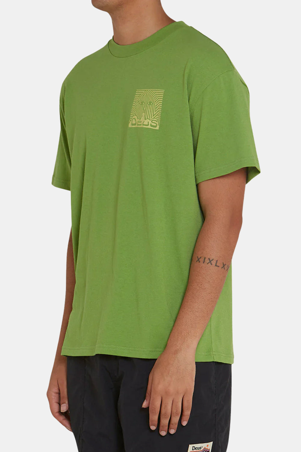 Deus Uv T-Shirt (Camp Green) | Number Six